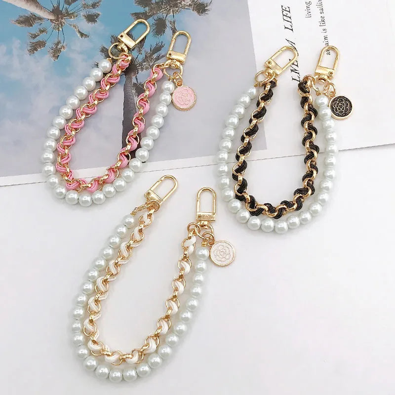 Pearluxe Handle Charm