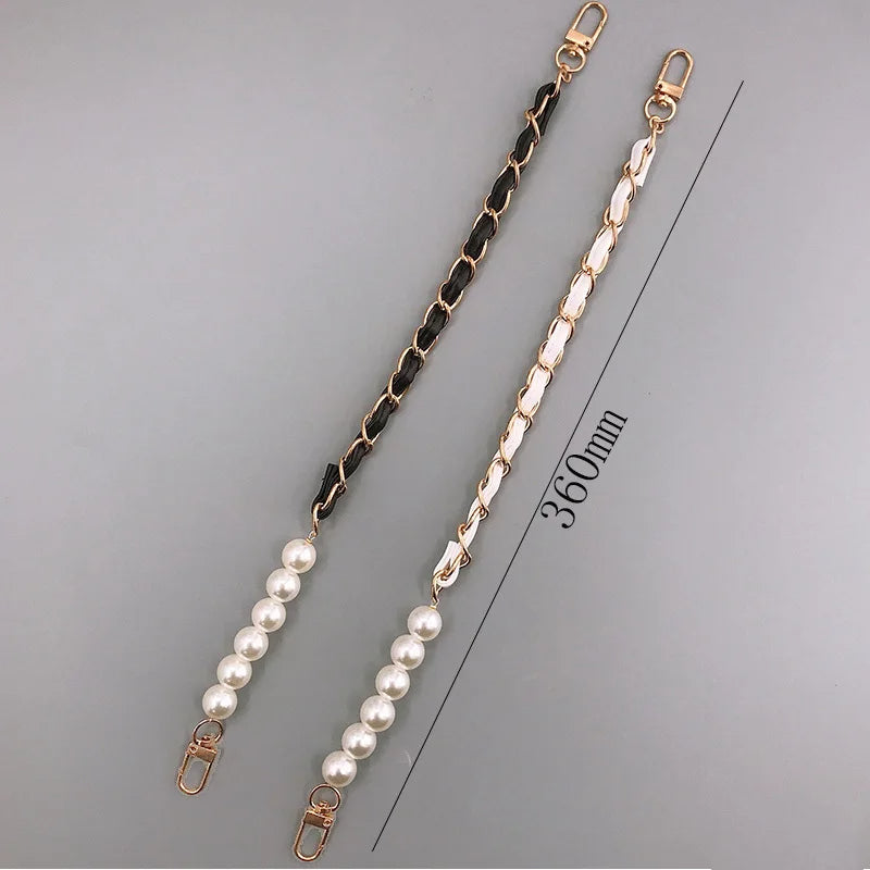 Pearluxe Handle Charm