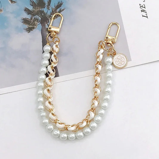 Pearluxe Handle Charm